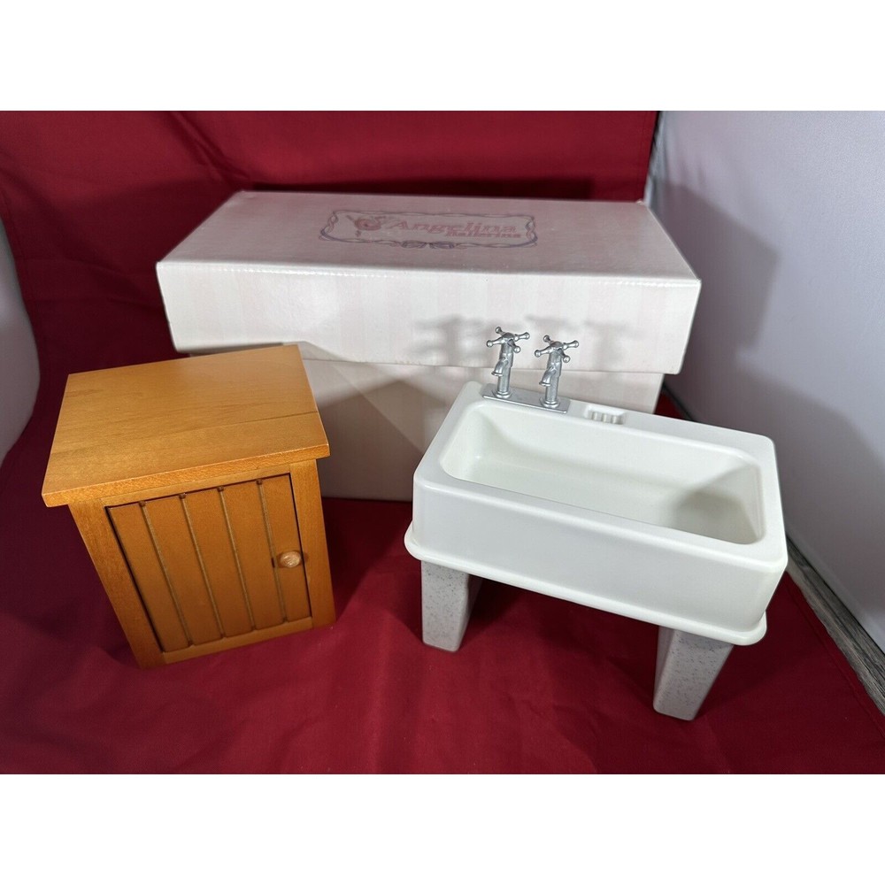 Angelina Ballerina Kitchen Cabinet & Sink Set‎